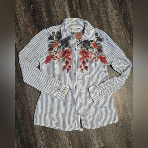 Johnny Was Workshop Button Down Shirt Lot of 2 Size Small - Picture 9 of 15